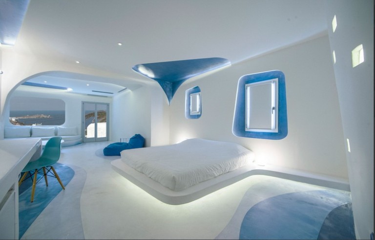 The Big Blue Suite – Outdoor Jacuzzi